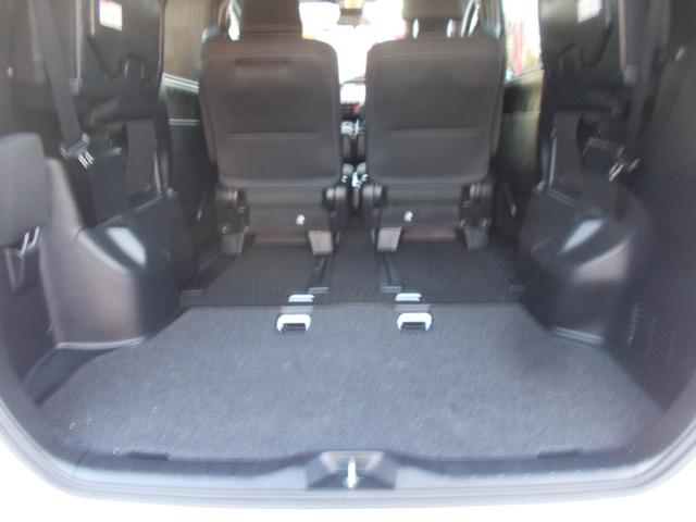 ヴォクシー ＺＳ（18枚目）