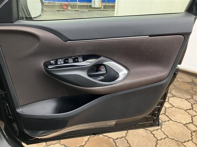 ヤリスクロス Z DVD再生 バックカメラ 衝突被害軽減システム ETC ドラレコ LEDヘッドランプ ワンオーナー(19枚目)