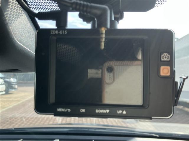 アクア Ｚ　ＤＶＤ再生　バックカメラ　衝突被害軽減システム　ＥＴＣ　ドラレコ　ＬＥＤヘッドランプ　ワンオーナー　フルエアロ（4枚目）