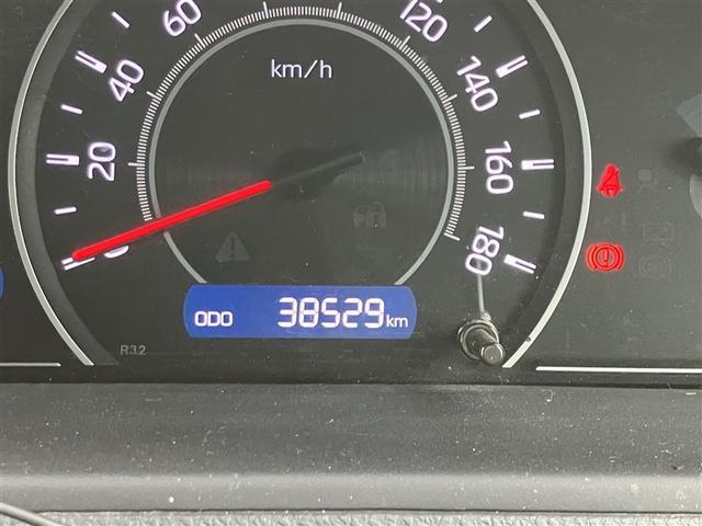 ヴォクシー ZS 煌III フルセグ メモリーナビ DVD再生 後席モニター バックカメラ 衝突被害軽減システム ETC ドラレコ 両側電動スライド LEDヘッドランプ 乗車定員7人 3列シート ワンオーナー(3枚目)