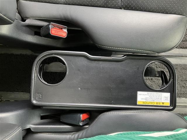 ヴォクシー ZS 煌III フルセグ メモリーナビ DVD再生 後席モニター バックカメラ 衝突被害軽減システム ETC ドラレコ 両側電動スライド LEDヘッドランプ 乗車定員7人 3列シート ワンオーナー(22枚目)