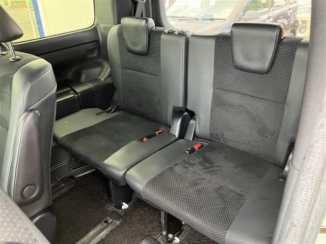 ヴォクシー ZS 煌III フルセグ メモリーナビ DVD再生 後席モニター バックカメラ 衝突被害軽減システム ETC ドラレコ 両側電動スライド LEDヘッドランプ 乗車定員7人 3列シート ワンオーナー(23枚目)