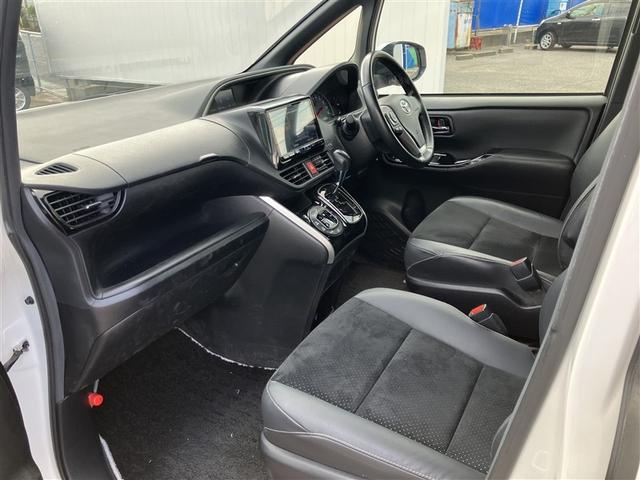 ヴォクシー ZS 煌III フルセグ メモリーナビ DVD再生 後席モニター バックカメラ 衝突被害軽減システム ETC ドラレコ 両側電動スライド LEDヘッドランプ 乗車定員7人 3列シート ワンオーナー(25枚目)