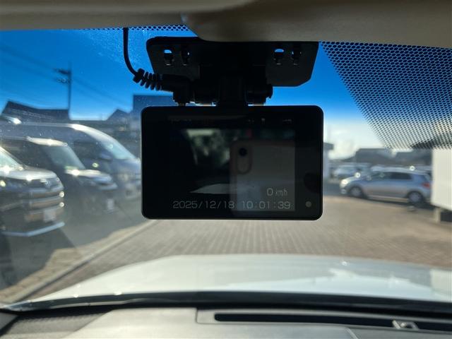 クラウンハイブリッド ロイヤルサルーン　フルセグ　ＨＤＤナビ　バックカメラ　ＥＴＣ　ドラレコ　ＬＥＤヘッドランプ（4枚目）