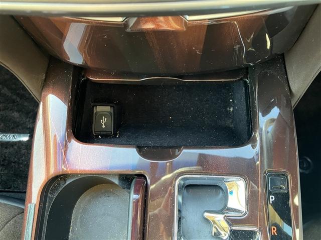 クラウンハイブリッド ロイヤルサルーン　フルセグ　ＨＤＤナビ　バックカメラ　ＥＴＣ　ドラレコ　ＬＥＤヘッドランプ（8枚目）