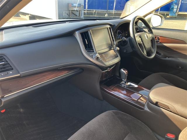 クラウンハイブリッド ロイヤルサルーン　フルセグ　ＨＤＤナビ　バックカメラ　ＥＴＣ　ドラレコ　ＬＥＤヘッドランプ（24枚目）