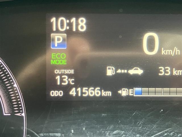 シエンタ ハイブリッドＧ　クエロ　フルセグ　メモリーナビ　ＤＶＤ再生　バックカメラ　衝突被害軽減システム　ＥＴＣ　ドラレコ　両側電動スライド　ＬＥＤヘッドランプ　乗車定員７人　３列シート　ワンオーナー（3枚目）