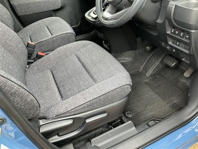 シエンタ ハイブリッドＺ　バックカメラ　衝突被害軽減システム　ＥＴＣ　両側電動スライド　ＬＥＤヘッドランプ　ワンオーナー（15枚目）