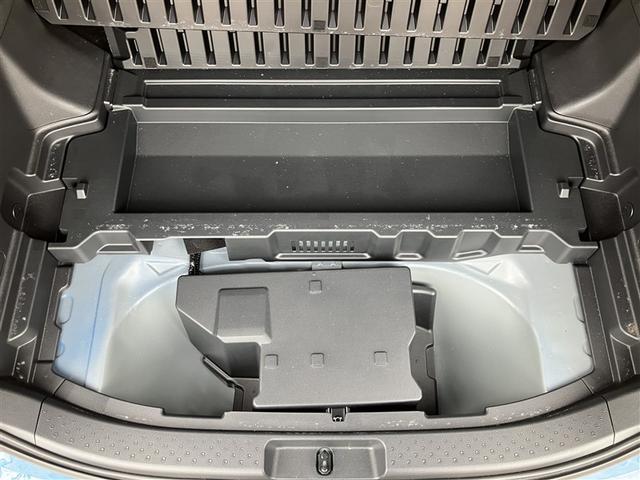 シエンタ ハイブリッドＺ　バックカメラ　衝突被害軽減システム　ＥＴＣ　両側電動スライド　ＬＥＤヘッドランプ　ワンオーナー（31枚目）