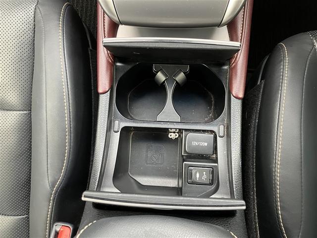 ハリアーハイブリッド プログレス　メタル　アンド　レザーパッケージ　革シート　４ＷＤ　フルセグ　メモリーナビ　ＤＶＤ再生　バックカメラ　衝突被害軽減システム　ＥＴＣ　ドラレコ　ＬＥＤヘッドランプ　ワンオーナー（10枚目）