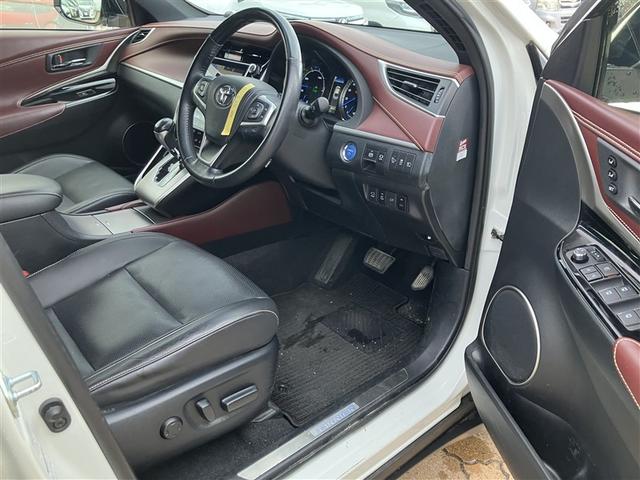 ハリアーハイブリッド プログレス　メタル　アンド　レザーパッケージ　革シート　４ＷＤ　フルセグ　メモリーナビ　ＤＶＤ再生　バックカメラ　衝突被害軽減システム　ＥＴＣ　ドラレコ　ＬＥＤヘッドランプ　ワンオーナー（22枚目）