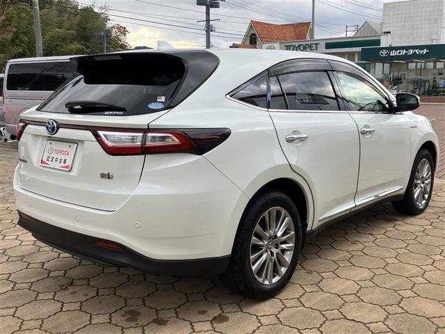 ハリアーハイブリッド プログレス　メタル　アンド　レザーパッケージ　革シート　４ＷＤ　フルセグ　メモリーナビ　ＤＶＤ再生　バックカメラ　衝突被害軽減システム　ＥＴＣ　ドラレコ　ＬＥＤヘッドランプ　ワンオーナー（32枚目）