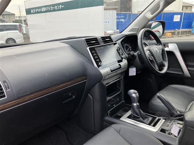 ランドクルーザープラド ＴＸ　Ｌパッケージ　革シート　サンルーフ　４ＷＤ　バックカメラ　衝突被害軽減システム　ＥＴＣ　ドラレコ　ＬＥＤヘッドランプ　乗車定員７人　３列シート　ワンオーナー（27枚目）