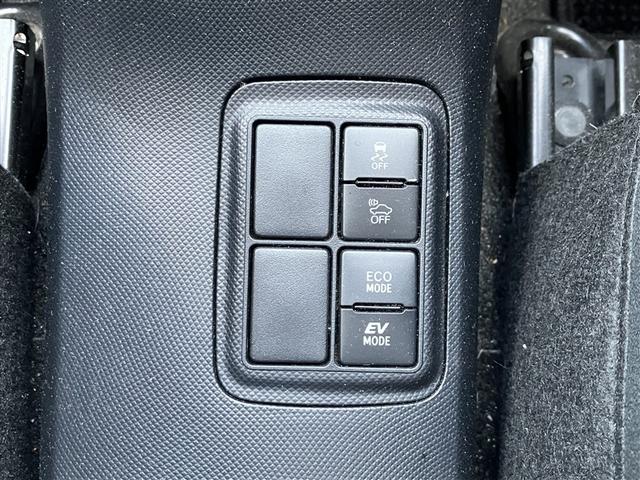 アクア Ｓスタイルブラック　フルセグ　メモリーナビ　ＤＶＤ再生　バックカメラ　衝突被害軽減システム　ワンオーナー（8枚目）