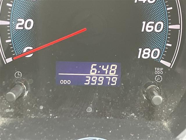 ハイエースバン キャンピングカー　フルセグ　メモリーナビ　ＤＶＤ再生　バックカメラ　ＥＴＣ　乗車定員７人　ワンオーナー（3枚目）