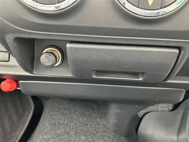 ハイエースバン キャンピングカー　フルセグ　メモリーナビ　ＤＶＤ再生　バックカメラ　ＥＴＣ　乗車定員７人　ワンオーナー（7枚目）