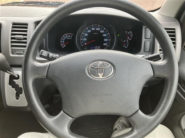 ハイエースバン キャンピングカー　フルセグ　メモリーナビ　ＤＶＤ再生　バックカメラ　ＥＴＣ　乗車定員７人　ワンオーナー（13枚目）