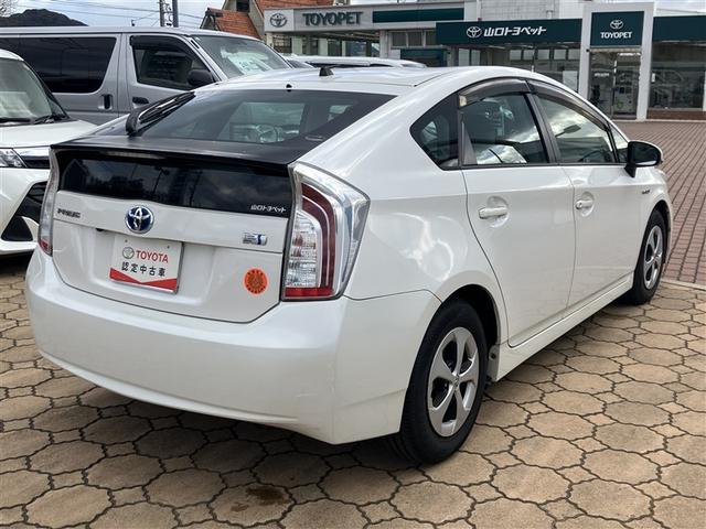 プリウス Ｓ　フルセグ　メモリーナビ　ＤＶＤ再生　バックカメラ　ＬＥＤヘッドランプ　ワンオーナー（19枚目）