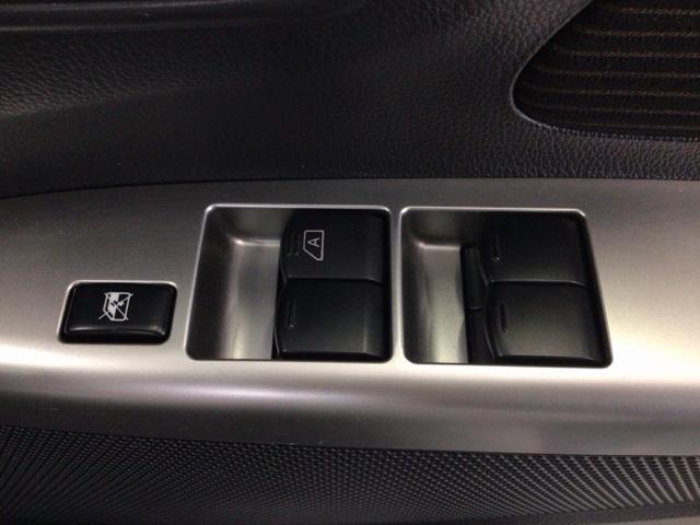 ｅＫカスタム Ｔｅ－アシスト　ＨＩＤ・フルセグ・メモリナビ・バックカメラ・純正ＡＷ・衝突軽減ブレーキ・ＥＴＣ　ＵＳＢ接続　ターボ車　ワンオーナ　Ｂカメラ　ベンチシート　横滑り防止装置　ナビ・ＴＶ　盗難防止システム　スマートキー（21枚目）