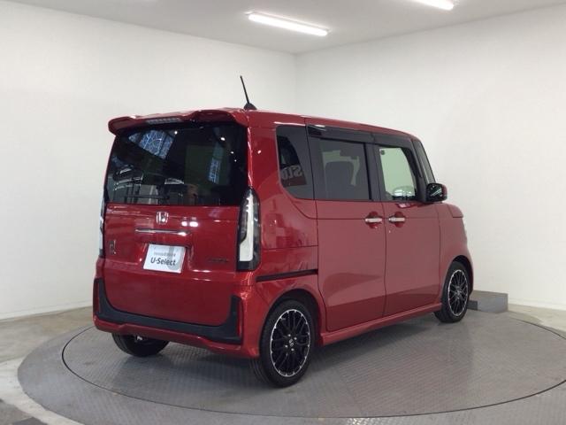 N-BOXカスタム ターボコーディネートスタイル デモカーUP・LED・ホンダCONNECT・メモリナビ・バックカメラ・ETC 両側電動ドア Rカメラ クルコン スマートキ- パワーステアリング VSA セキュリティ エアコン LEDライト USB(4枚目)