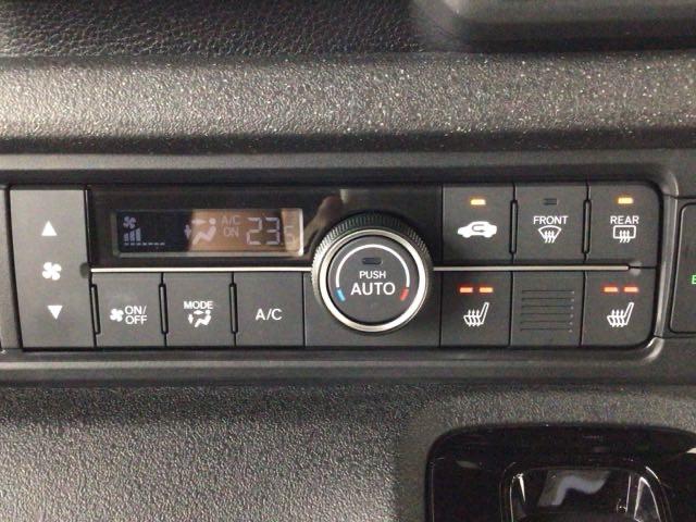 N-BOXカスタム ターボコーディネートスタイル デモカーUP・LED・ホンダCONNECT・メモリナビ・バックカメラ・ETC 両側電動ドア Rカメラ クルコン スマートキ- パワーステアリング VSA セキュリティ エアコン LEDライト USB(18枚目)