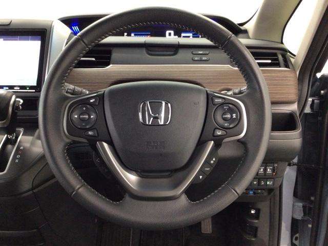 フリード+ クロスターブラックスタイル デモカーUP・LED・フルセグ・メモリナビ・バックカメラ・両側電動ドア・ETC サイドエアバック 地デジフルセグ DVD 前後誤発進抑制 シートヒーター 両側電動スライドドア 助手席エアバッグ(17枚目)