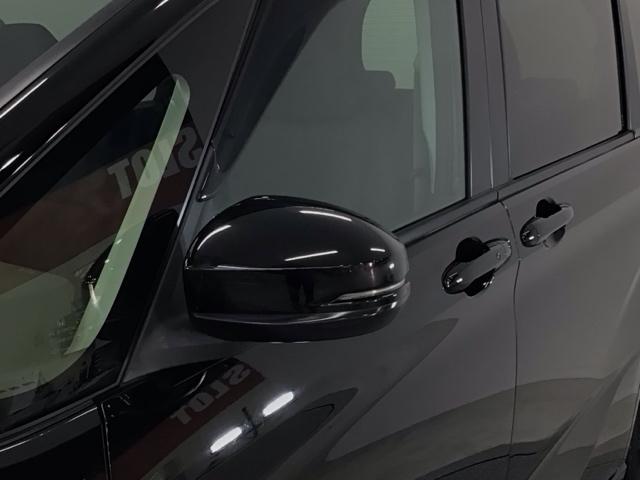 フリード B スマートキー・メモリナビ・バックカメラ・オートエアコン・ドアバイザー・ETC アイドリングストップ 3列シート ABS WエアB 横滑り防止機能 キーフリー スマキー ウォークスルー ナビTV(10枚目)