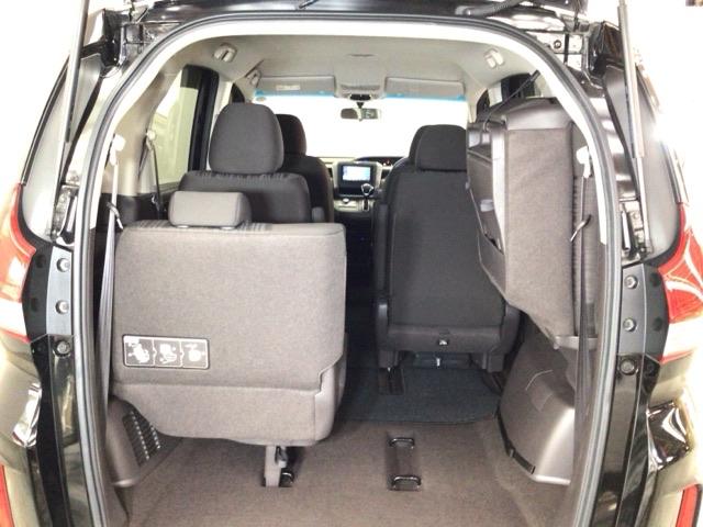 フリード B スマートキー・メモリナビ・バックカメラ・オートエアコン・ドアバイザー・ETC アイドリングストップ 3列シート ABS WエアB 横滑り防止機能 キーフリー スマキー ウォークスルー ナビTV(12枚目)