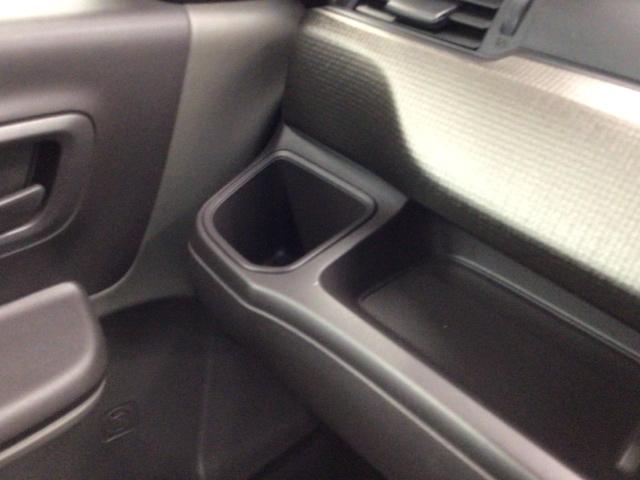 フリード B スマートキー・メモリナビ・バックカメラ・オートエアコン・ドアバイザー・ETC アイドリングストップ 3列シート ABS WエアB 横滑り防止機能 キーフリー スマキー ウォークスルー ナビTV(23枚目)