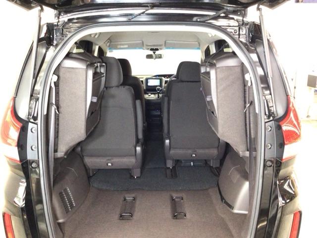 フリード B スマートキー・メモリナビ・バックカメラ・オートエアコン・ドアバイザー・ETC アイドリングストップ 3列シート ABS WエアB 横滑り防止機能 キーフリー スマキー ウォークスルー ナビTV(26枚目)