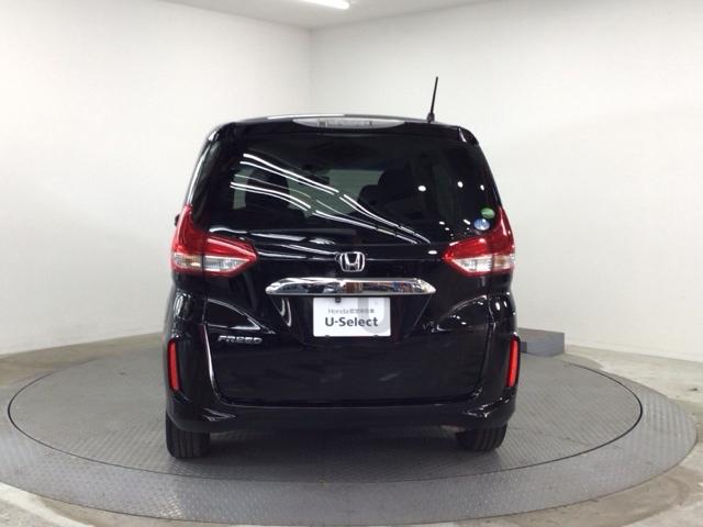 フリード B スマートキー・メモリナビ・バックカメラ・オートエアコン・ドアバイザー・ETC アイドリングストップ 3列シート ABS WエアB 横滑り防止機能 キーフリー スマキー ウォークスルー ナビTV(27枚目)