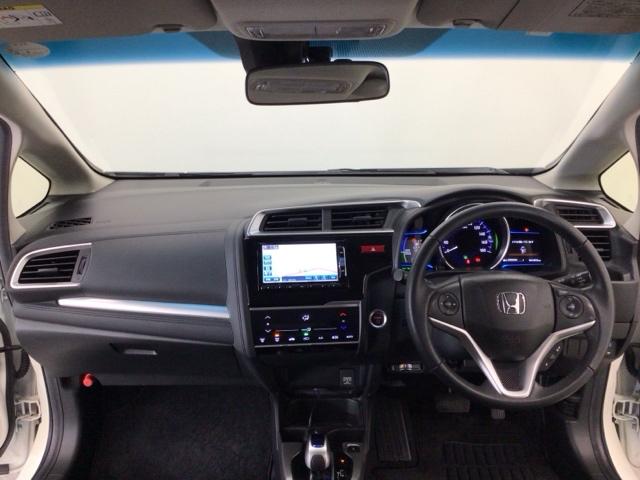 フィットハイブリッド Ｌパッケージ　ＬＥＤ・フルセグ・メモリナビ・バックカメラ・純正ＡＷ・スマートキー・ＥＴＣ　１オーナ　ナビ＆ＴＶ　地デジフルセグＴＶ　サイドエアバック　ＤＶＤ再生　ＥＣＯＮ　オートクルーズコントロール　イモビライザー（16枚目）