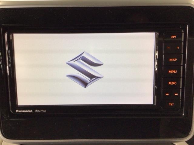 【オーディオ機能】ナビに一体のオーディオは、フルセグＴＶの他にＤＶＤ／ＣＤプレーヤーを装備♪もちろんＦＭ／ＡＭラジオもお聞きいただけますよ♪