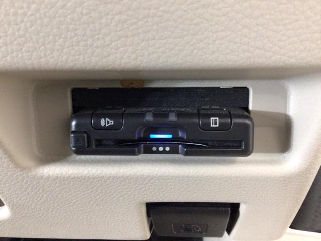 【ＥＴＣ車載器】もはや必須アイテムのＥＴＣを搭載！高速道路のご利用時にとても便利！わずらわしい料金所での現金支払いが不要となりスムーズに通過できます♪