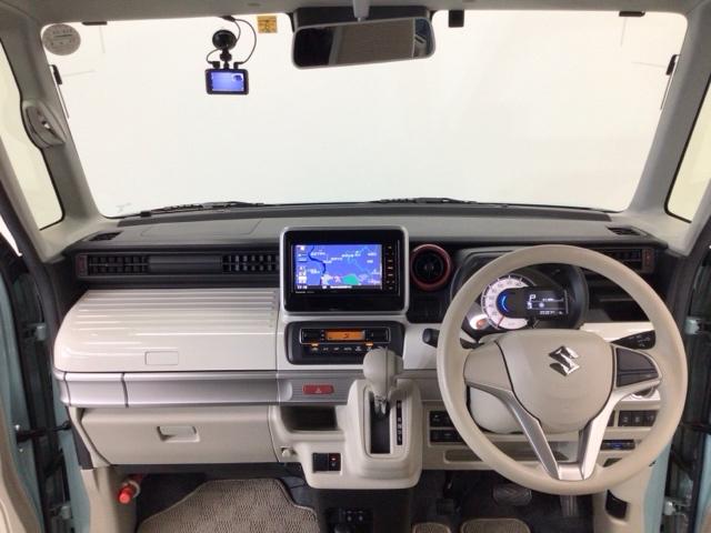 【前方視界】開放的な前方視界！運転がしやすく疲れにくいです♪窓が大きく、見通しがとっても良いおクルマですよ♪