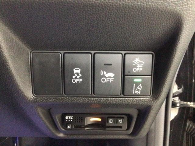 ステップワゴンスパーダ スパーダハイブリッドＧ・ＥＸホンダセンシング　ＬＥＤ・フルセグ・メモリナビ・バックカメラ・純正ＡＷ・シートヒーター・ＥＴＣ　フルオートエアコン　キーフリー　クリアランスソナー　Ｓヒーター　横滑防止　ＷＡＣ　セキュリティアラーム　ＤＶＤ再生可（7枚目）