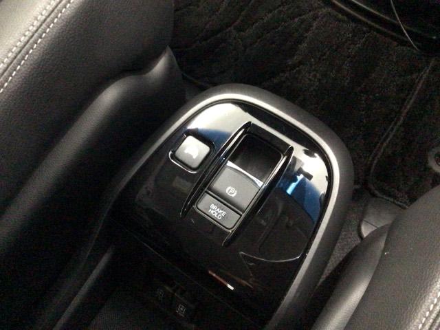 ステップワゴンスパーダ スパーダハイブリッドＧ・ＥＸホンダセンシング　ＬＥＤ・フルセグ・メモリナビ・バックカメラ・純正ＡＷ・シートヒーター・ＥＴＣ　フルオートエアコン　キーフリー　クリアランスソナー　Ｓヒーター　横滑防止　ＷＡＣ　セキュリティアラーム　ＤＶＤ再生可（10枚目）