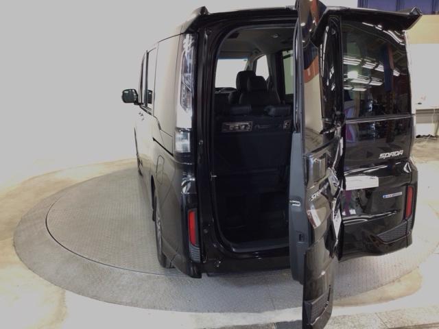 ステップワゴンスパーダ スパーダハイブリッドＧ・ＥＸホンダセンシング　ＬＥＤ・フルセグ・メモリナビ・バックカメラ・純正ＡＷ・シートヒーター・ＥＴＣ　フルオートエアコン　キーフリー　クリアランスソナー　Ｓヒーター　横滑防止　ＷＡＣ　セキュリティアラーム　ＤＶＤ再生可（13枚目）