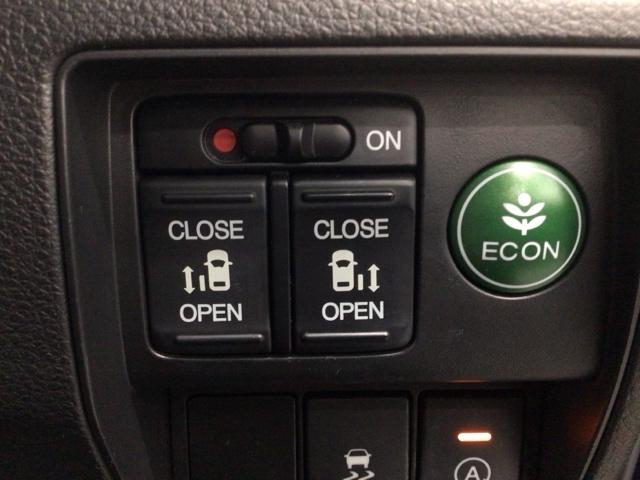 オデッセイ アブソルート・ＥＸ　ＬＥＤ・メモリナビ・純正ＡＷ・電動シート・両側電動ドア・オットマン・ＥＴＣ　ＷＡＣ　スマ－トキ－　セキュリティーアラーム　３列シート　ＤＶＤ再生　オートクルーズコントロール　パワーウィンドウ　エアコン（6枚目）