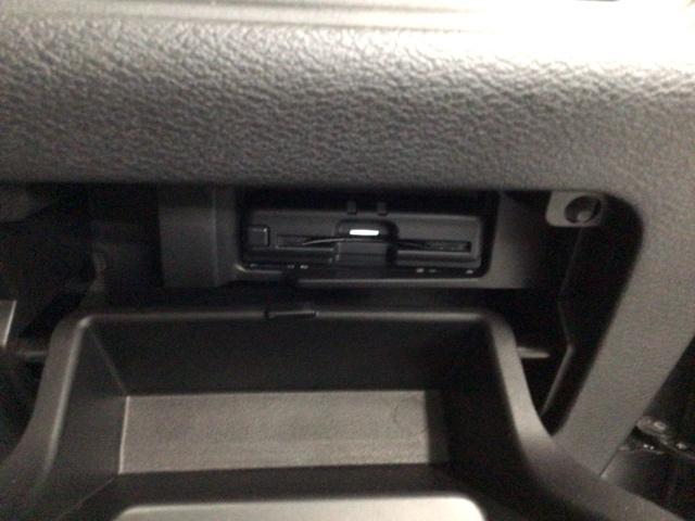 セレナ ハイウェイスターＶ　ＬＥＤ・フルセグ・メモリナビ・バックカメラ・純正ＡＷ・両側電動ドア・ＥＴＣ　サイドエアバッグ　アラウンドビュ－　地デジフルセグ　Ｃセンサー　フロントカメラ　１オナ　ブルーレイ再生　衝突被害軽減　ＡＢＳ（10枚目）