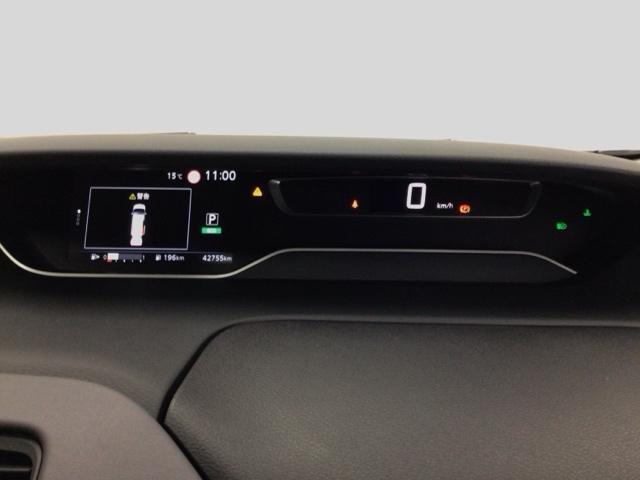 セレナ ハイウェイスターＶ　ＬＥＤ・フルセグ・メモリナビ・バックカメラ・純正ＡＷ・両側電動ドア・ＥＴＣ　サイドエアバッグ　アラウンドビュ－　地デジフルセグ　Ｃセンサー　フロントカメラ　１オナ　ブルーレイ再生　衝突被害軽減　ＡＢＳ（13枚目）