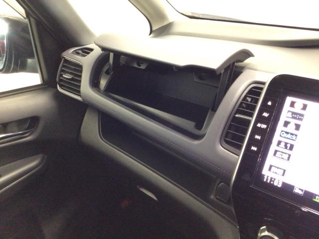 セレナ ハイウェイスターＶ　ＬＥＤ・フルセグ・メモリナビ・バックカメラ・純正ＡＷ・両側電動ドア・ＥＴＣ　サイドエアバッグ　アラウンドビュ－　地デジフルセグ　Ｃセンサー　フロントカメラ　１オナ　ブルーレイ再生　衝突被害軽減　ＡＢＳ（22枚目）