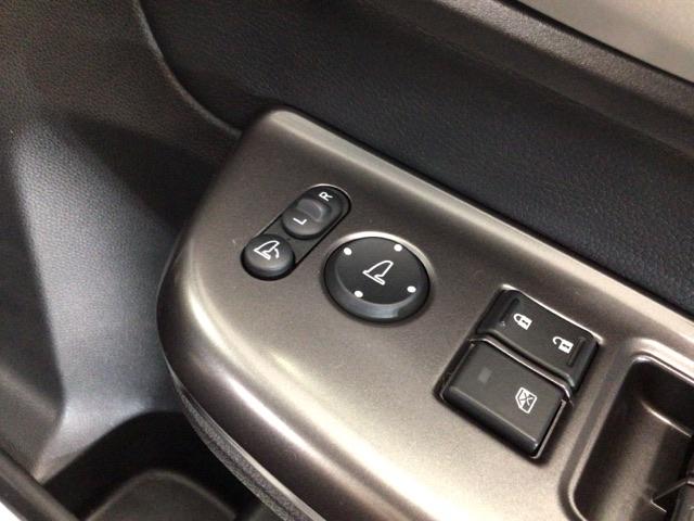 フリード＋ クロスター　レンタＵＰ・ＬＥＤ・フルセグ・メモリナビ・バックカメラ・シートヒーター・純正ＡＷ　ウォークスルー　両側パワースライドドア　サイドカーテンエアバック　ＬＥＤライト　リヤカメラ　ワンオーナー　ＶＳＡ（36枚目）