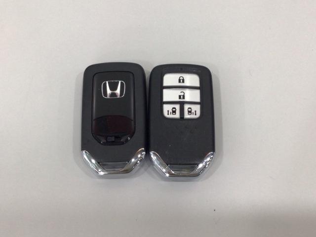 フリード＋ クロスター　レンタＵＰ・ＬＥＤ・フルセグ・メモリナビ・バックカメラ・シートヒーター・純正ＡＷ　ウォークスルー　両側パワースライドドア　サイドカーテンエアバック　ＬＥＤライト　リヤカメラ　ワンオーナー　ＶＳＡ（37枚目）