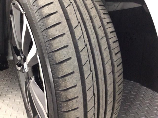 フィット ＲＳ　ＬＥＤ・フルセグ・メモリナビ・ＤＶＤ・バックカメラ・純正ＡＷ・ＥＴＣ　ＵＳＢポート　コーナーセンサー　イモビライザー　地デジフルセグ　リアカメラ　ＬＥＤヘッドライト　ＤＶＤ再生　エアコン　ＥＴＣ車載器（3枚目）