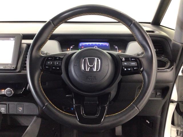 フィット ＲＳ　ＬＥＤ・フルセグ・メモリナビ・ＤＶＤ・バックカメラ・純正ＡＷ・ＥＴＣ　ＵＳＢポート　コーナーセンサー　イモビライザー　地デジフルセグ　リアカメラ　ＬＥＤヘッドライト　ＤＶＤ再生　エアコン　ＥＴＣ車載器（11枚目）