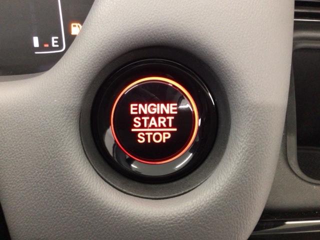 フィット ＲＳ　ＬＥＤ・フルセグ・メモリナビ・ＤＶＤ・バックカメラ・純正ＡＷ・ＥＴＣ　ＵＳＢポート　コーナーセンサー　イモビライザー　地デジフルセグ　リアカメラ　ＬＥＤヘッドライト　ＤＶＤ再生　エアコン　ＥＴＣ車載器（15枚目）