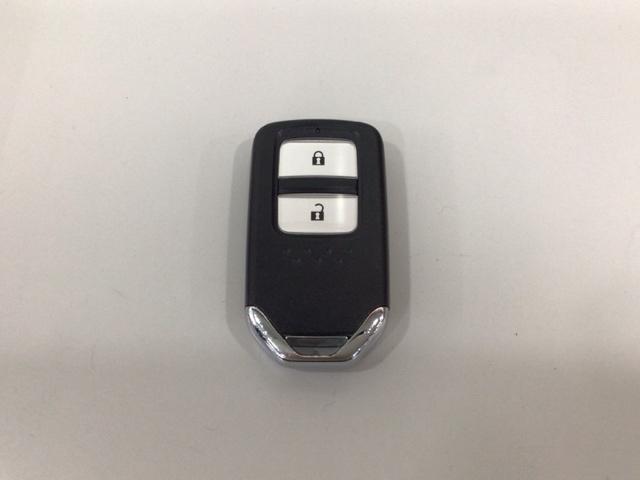 フィット ＲＳ　ＬＥＤ・フルセグ・メモリナビ・ＤＶＤ・バックカメラ・純正ＡＷ・ＥＴＣ　ＵＳＢポート　コーナーセンサー　イモビライザー　地デジフルセグ　リアカメラ　ＬＥＤヘッドライト　ＤＶＤ再生　エアコン　ＥＴＣ車載器（34枚目）