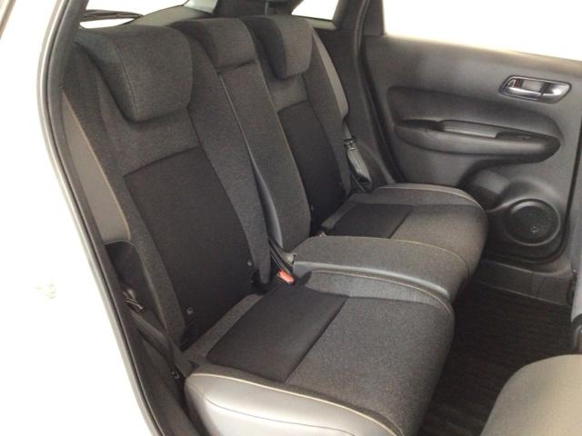 フィット ＲＳ　ＬＥＤ・フルセグ・メモリナビ・ＤＶＤ・バックカメラ・純正ＡＷ・ＥＴＣ　ＵＳＢポート　コーナーセンサー　イモビライザー　地デジフルセグ　リアカメラ　ＬＥＤヘッドライト　ＤＶＤ再生　エアコン　ＥＴＣ車載器（40枚目）