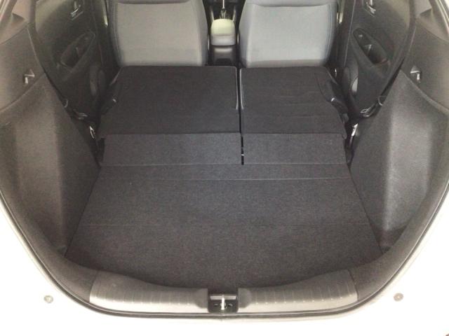 フィット ＲＳ　ＬＥＤ・フルセグ・メモリナビ・ＤＶＤ・バックカメラ・純正ＡＷ・ＥＴＣ　ＵＳＢポート　コーナーセンサー　イモビライザー　地デジフルセグ　リアカメラ　ＬＥＤヘッドライト　ＤＶＤ再生　エアコン　ＥＴＣ車載器（46枚目）